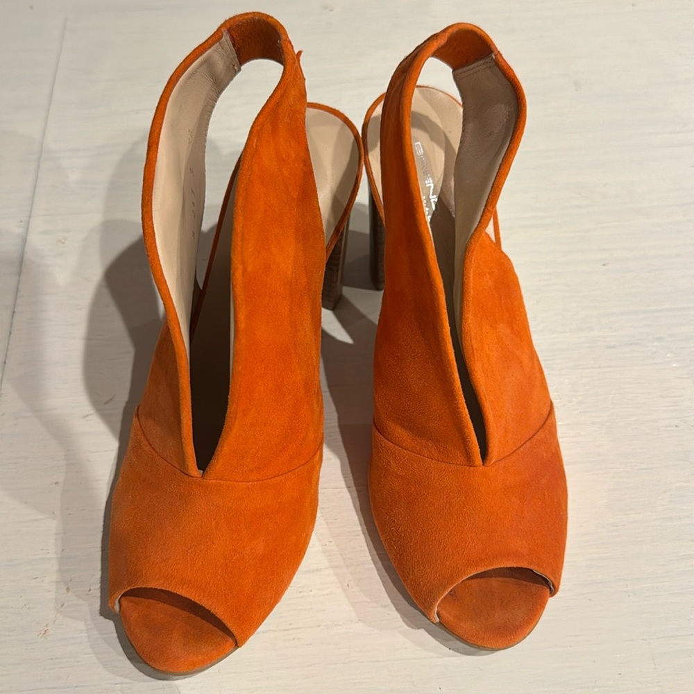 Women’s open toe sling back heel